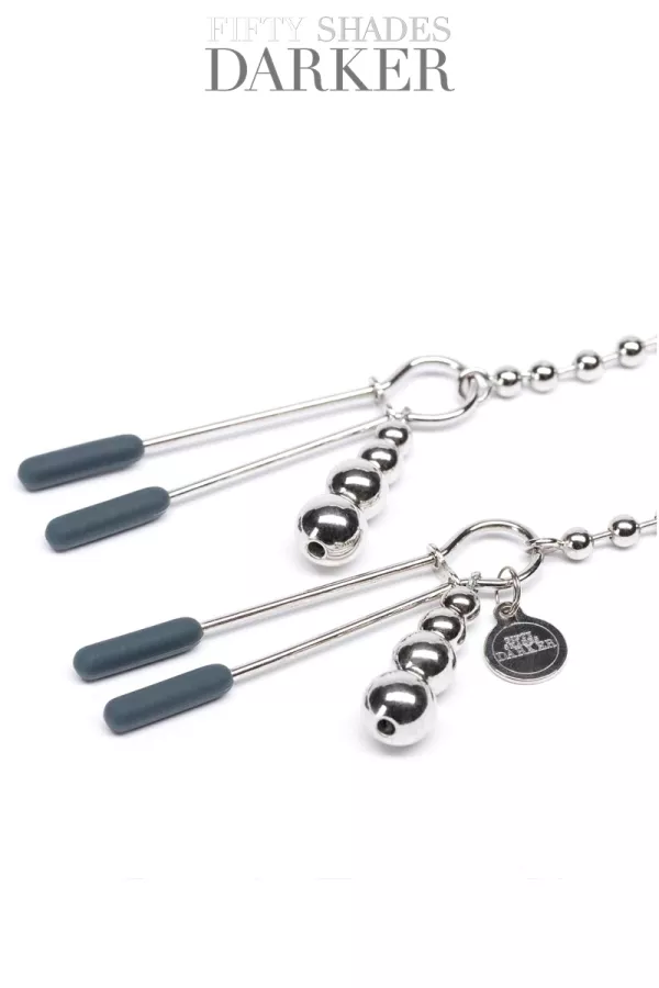 Nipple clamps with chain