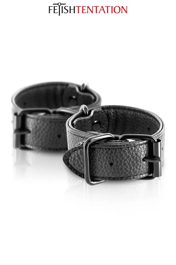 Adjustable leatherette handcuffs