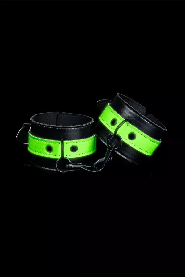 Phosphorescent cuffs