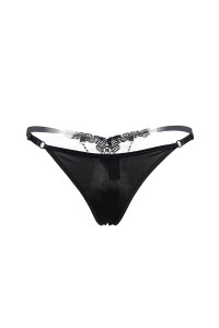 String open to black strass